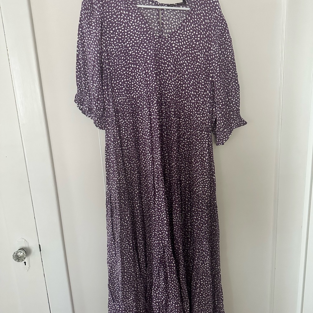 Mister Zimi Purple and White Midi Dress